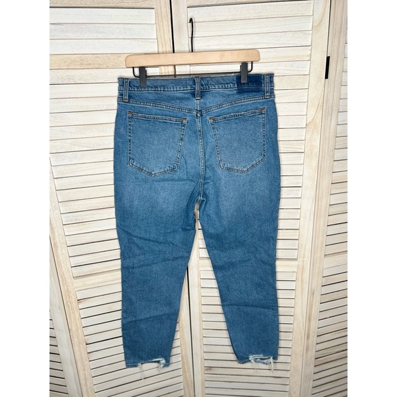 Abercrombie & Fitch The Skinny High Rise - 14/32 - EUC! - Picture 3 of 7